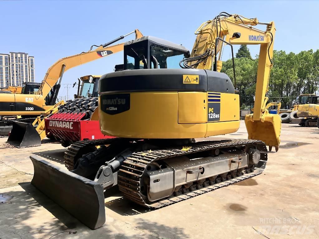 Komatsu PC 128 Excavatoare pe șenile
