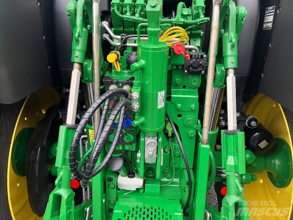 John Deere 6R150 Tractoare