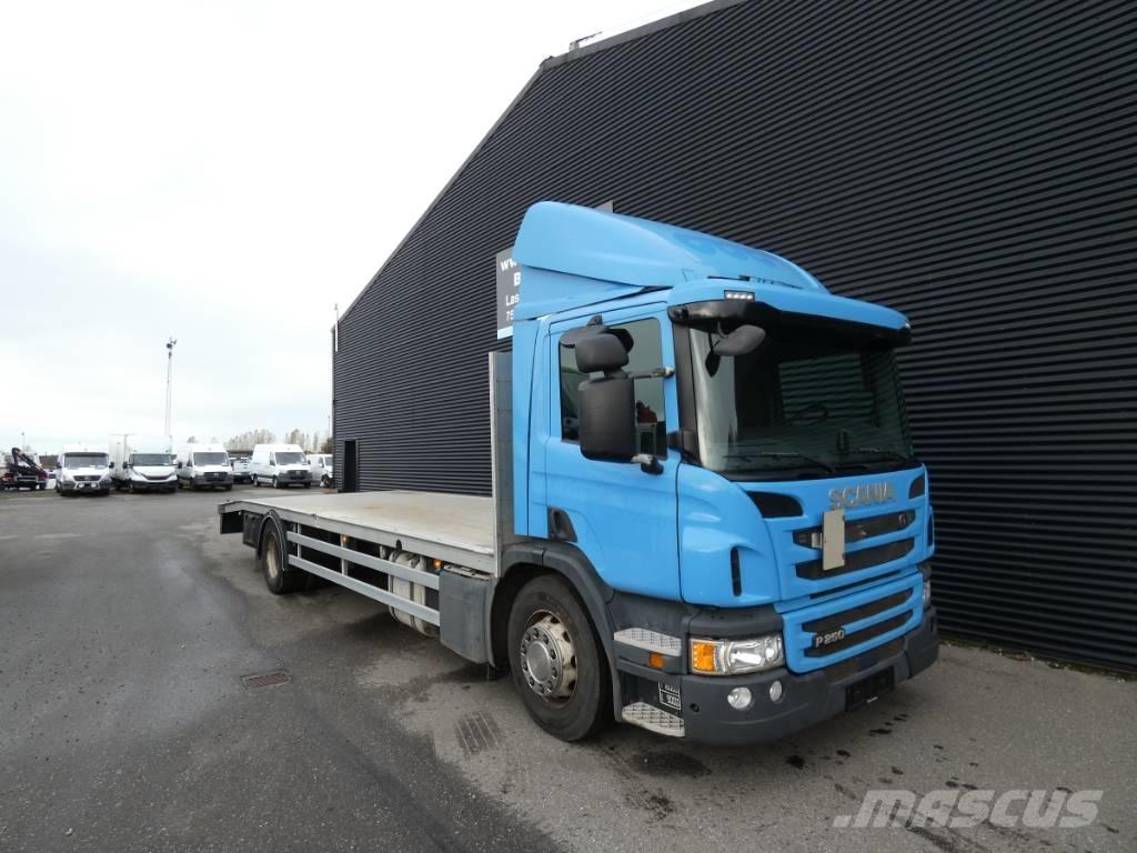 Scania P 250 Camioane platforma/prelata
