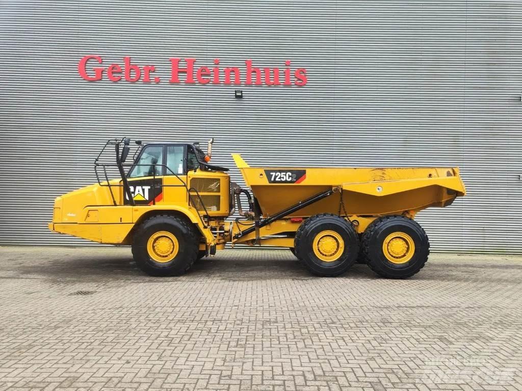 CAT 725 C2 6x6 Transportoare articulate