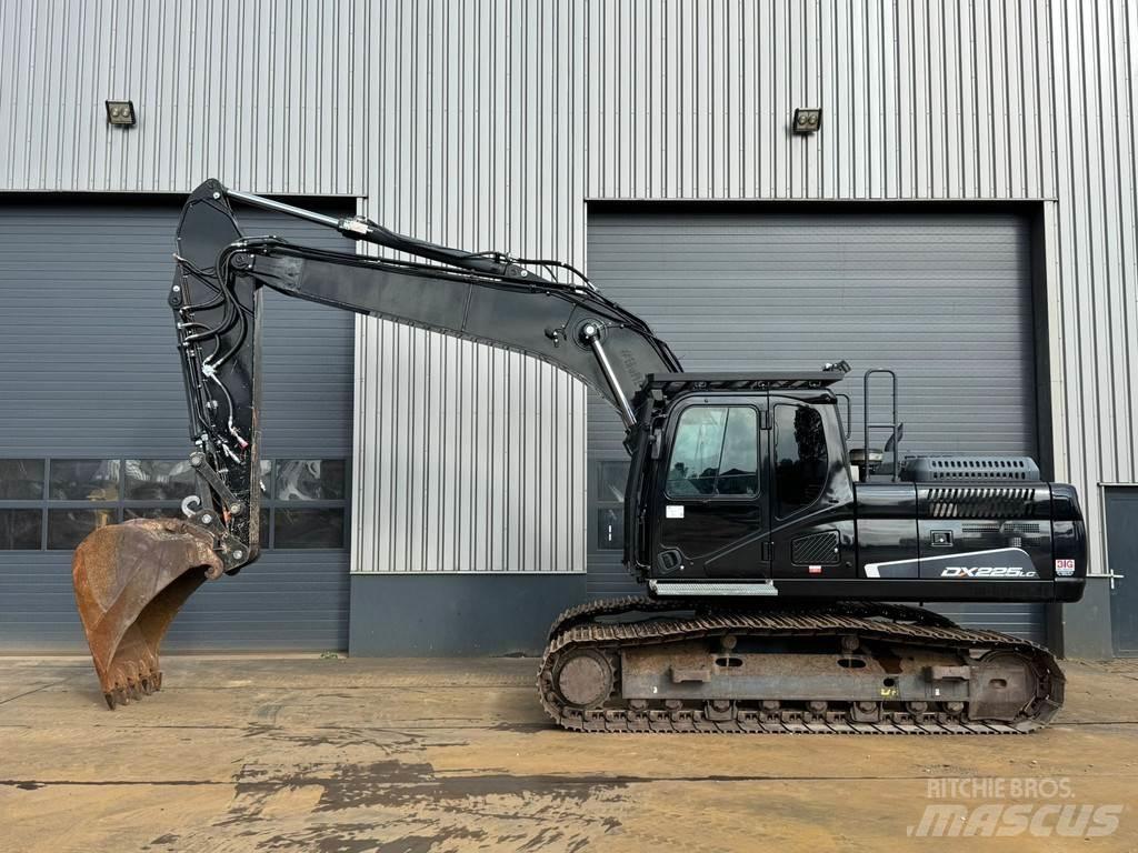Doosan DX225LC-5 Excavatoare pe șenile
