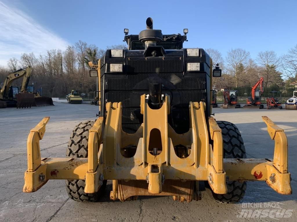CAT 140 M 3 Gredere