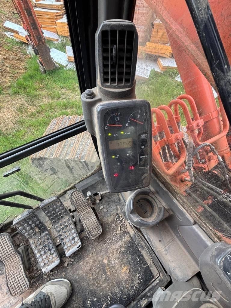 Hitachi Zaxis 180 LC Excavatoare pe șenile
