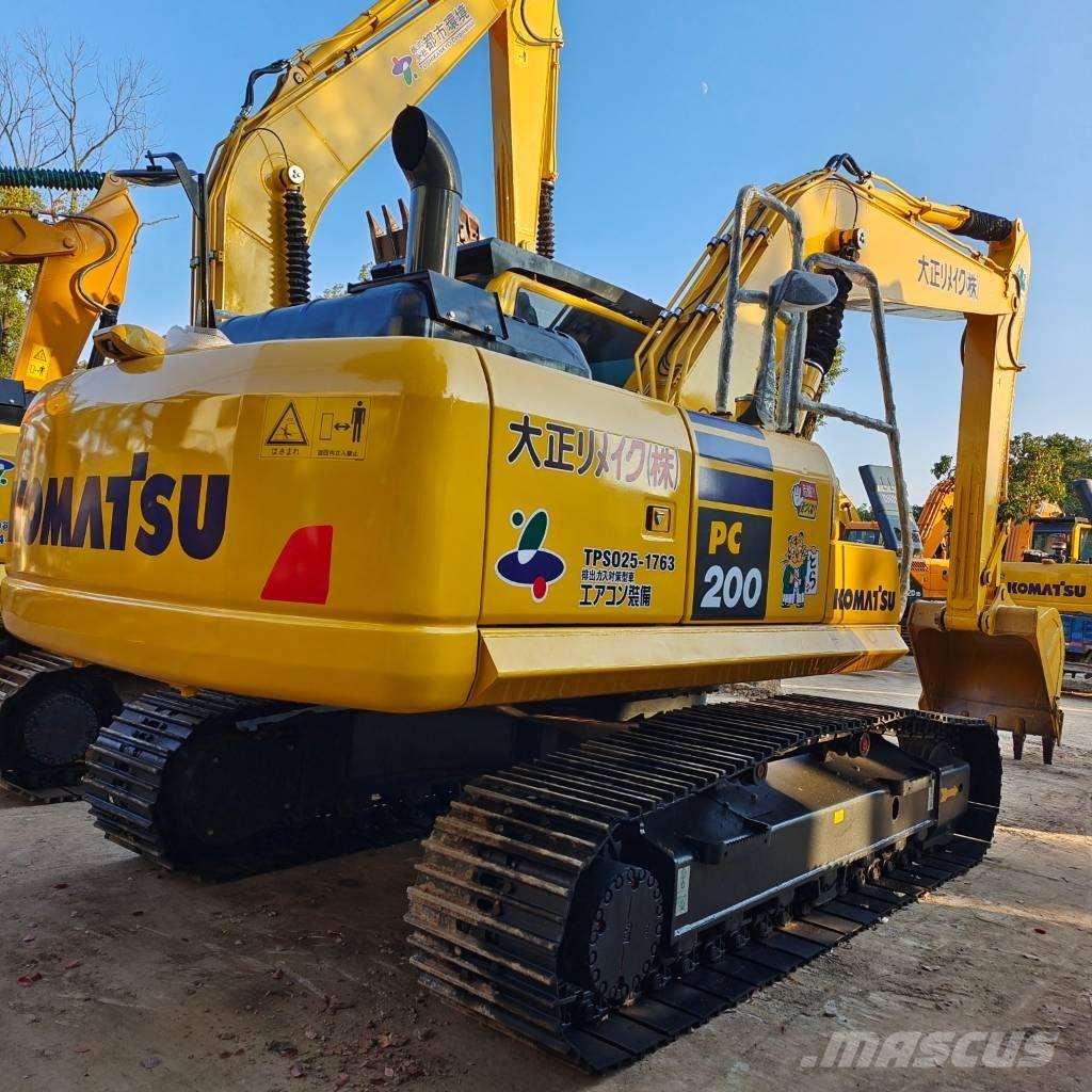 Komatsu PC 200-8 Excavatoare pe șenile
