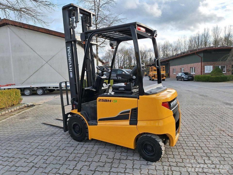 Hyundai 25 BH-9 Utilaje construcții - Altele