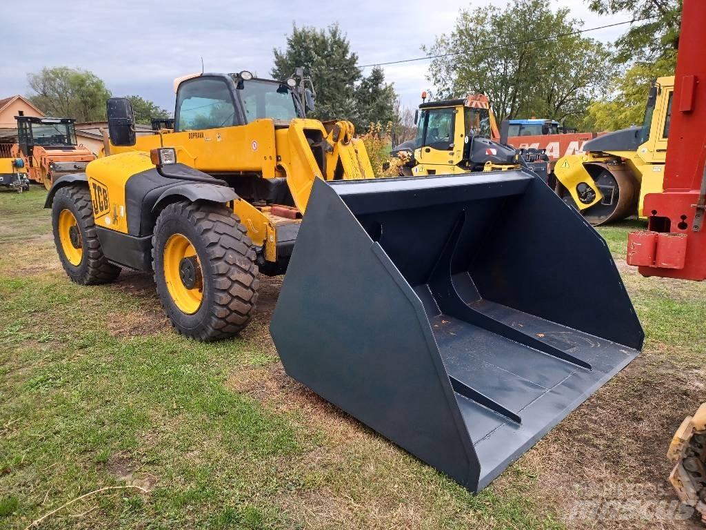 JCB 541-70 Manipulatoare agricole