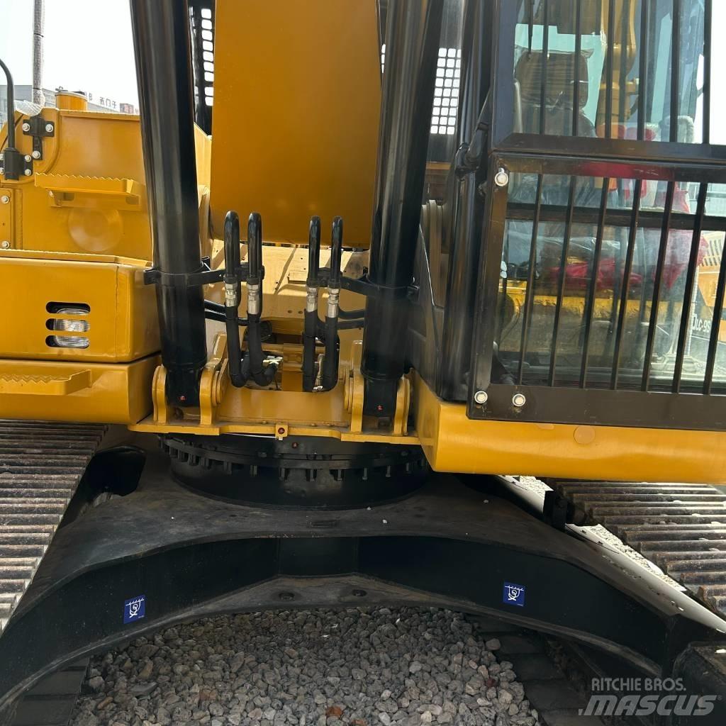 CAT 320 D Excavatoare pe șenile
