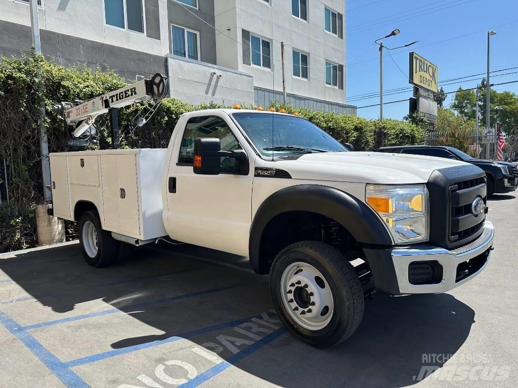 Ford F 550 SD Municipal/vehicul cu uz general