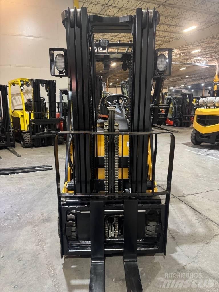 CAT EC30N2 Stivuitor electric