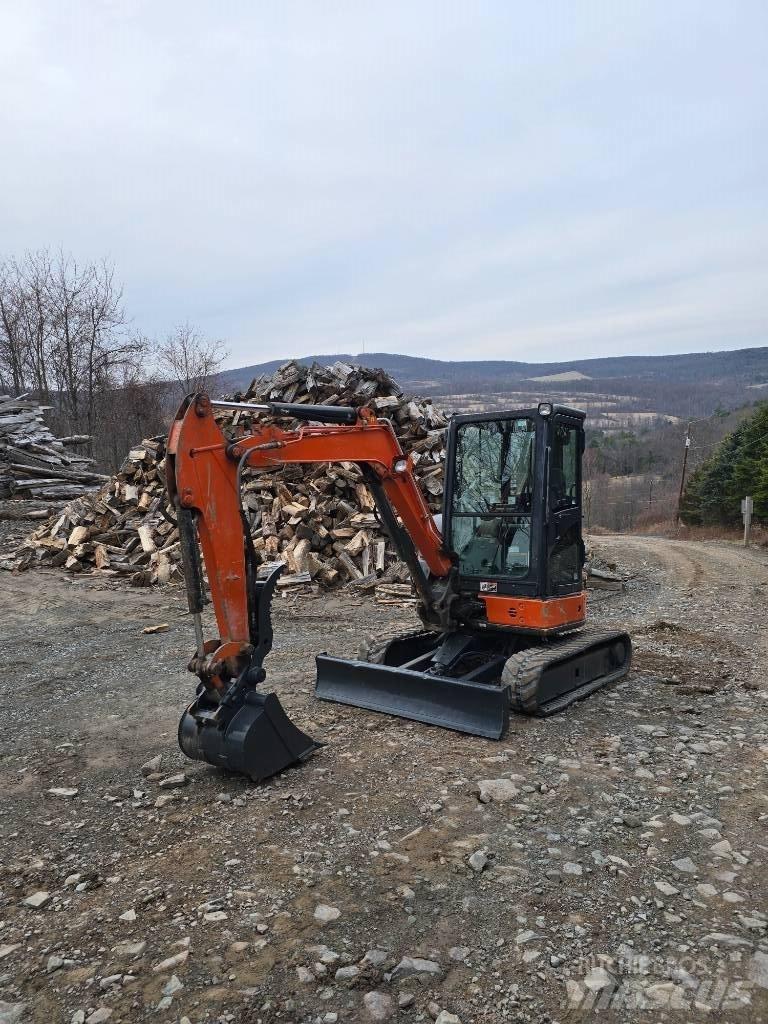 Hitachi ZX35 Mini excavatoare < 7t