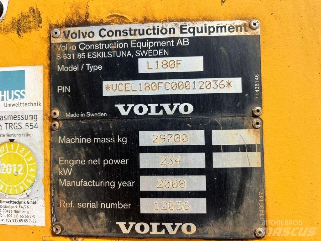 Volvo L 180 F Incarcator pe pneuri