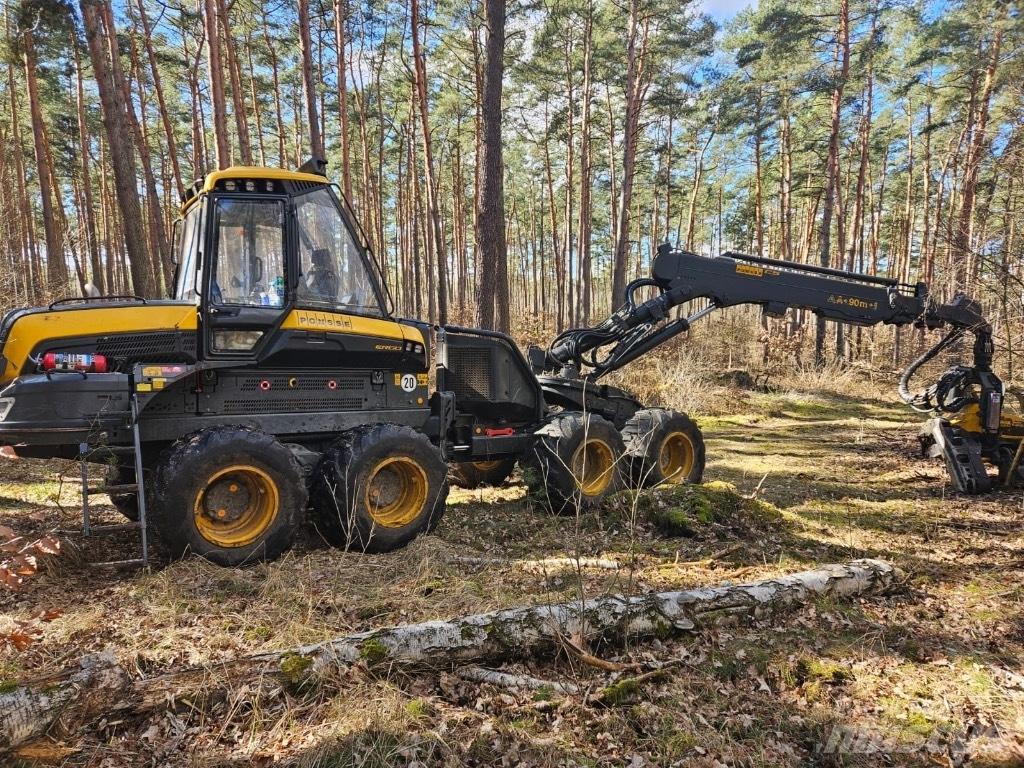 Ponsse Ergo 8W Combine forestiere