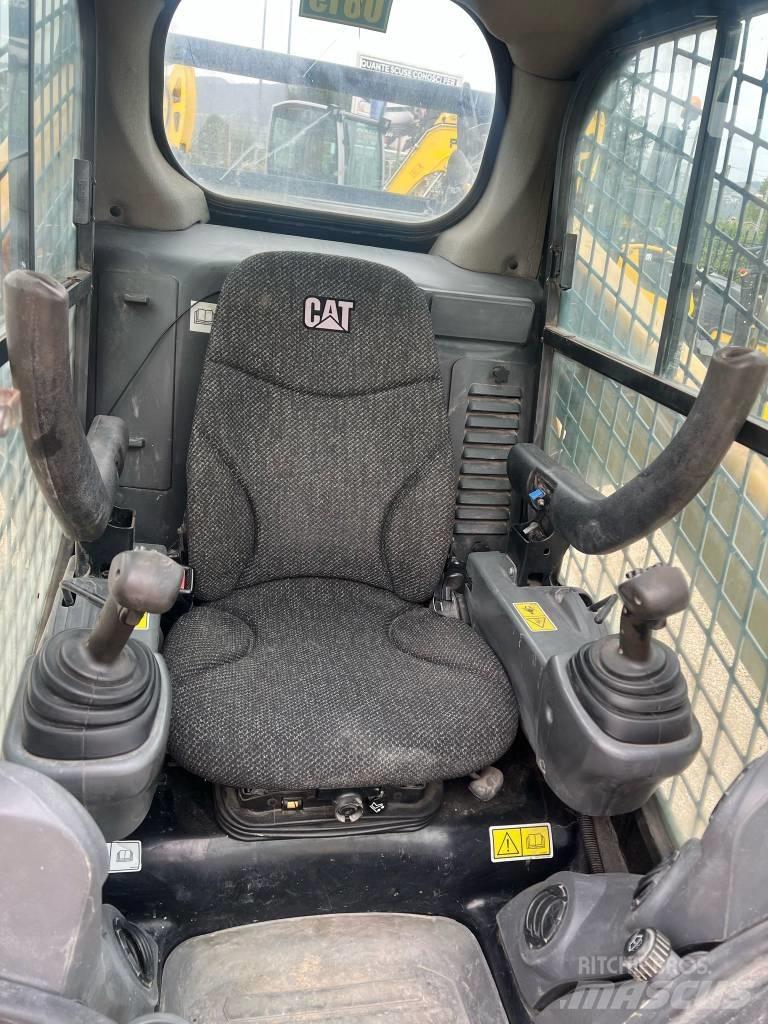 CAT 262 D Mini incarcator