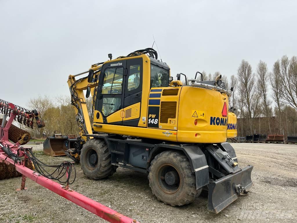 Komatsu PC 290 / PW148 Excavatoare cu roti