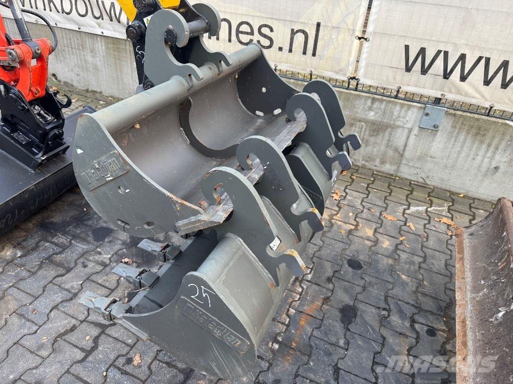 Komatsu PC 26 MR-3 Mini excavatoare < 7t