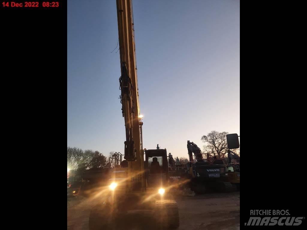 Komatsu PC210LC Excavatoare cu brat lung