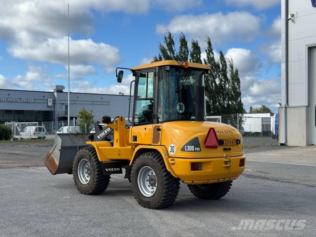 Volvo L 30 B Incarcator pe pneuri