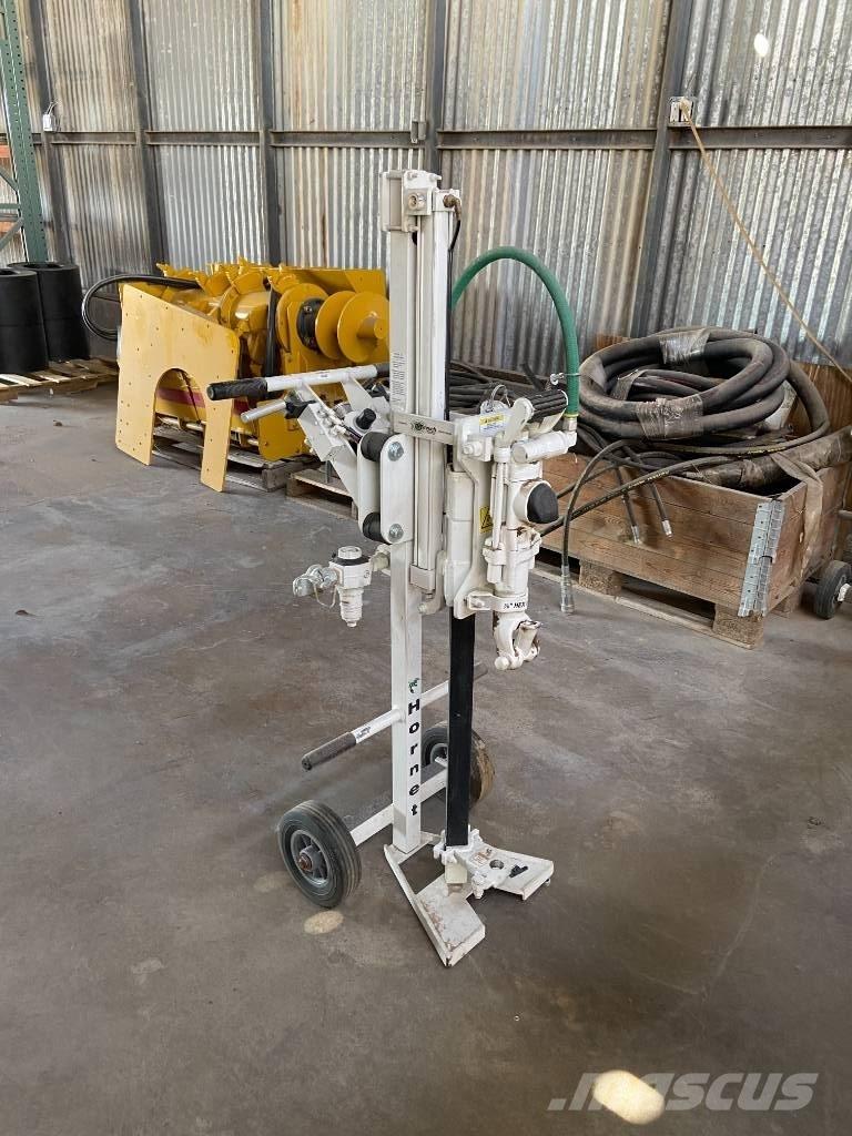  Minnich Hornet 24/22 Accesorii pentru utilaje beton