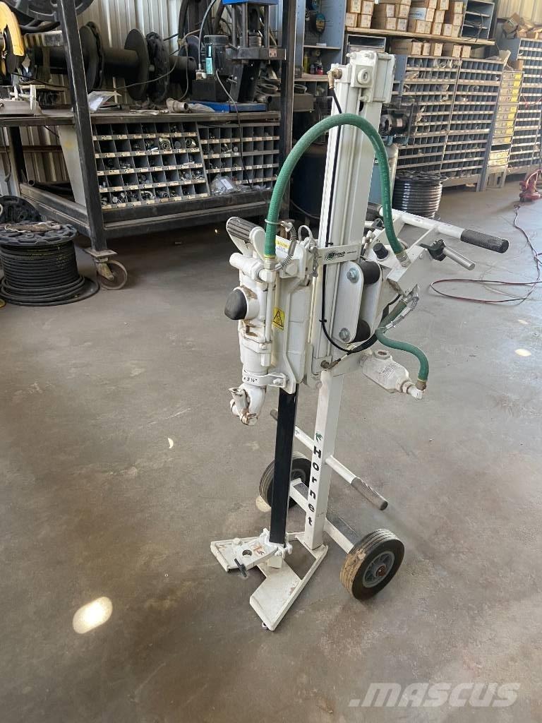  Minnich Hornet 24/22 Accesorii pentru utilaje beton