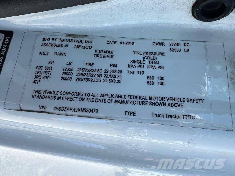 International LT Autotractoare