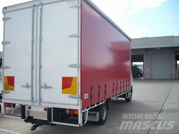 Fuso Fighter 6 Camion cu prelata