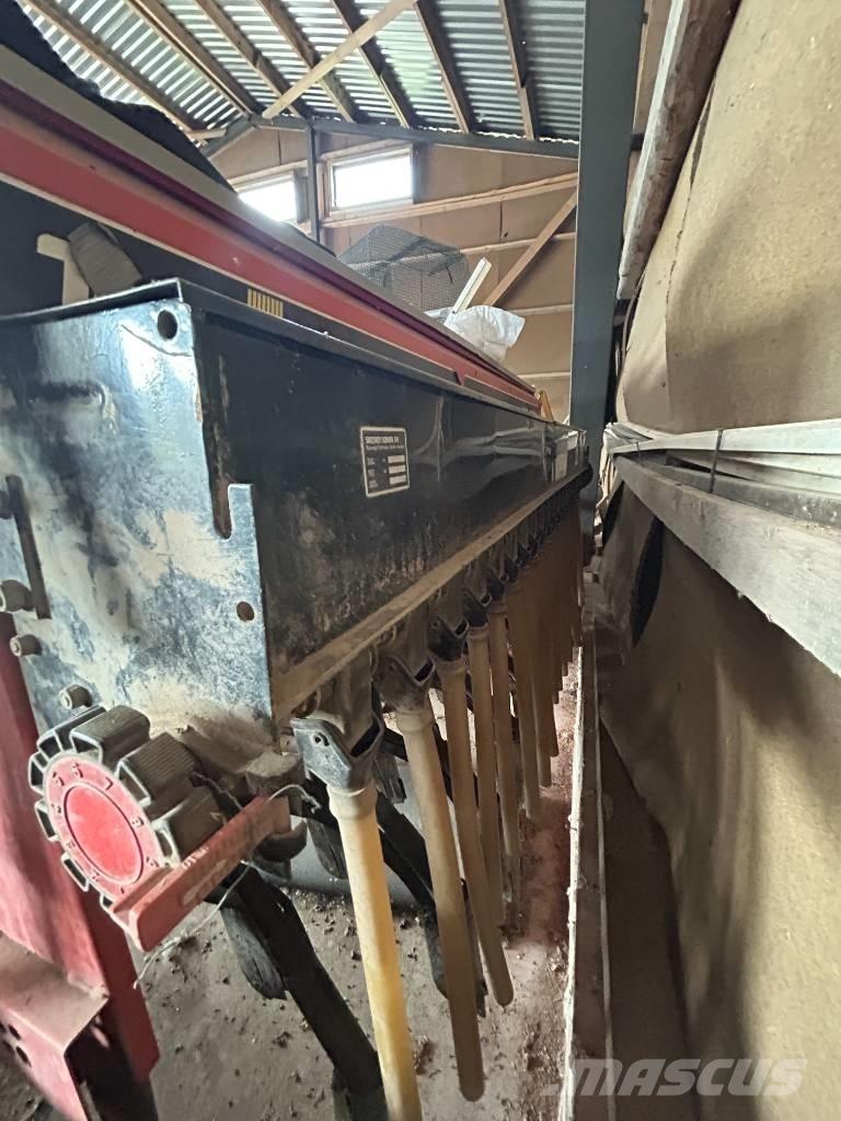 Tume HKL2500 Semanatoare