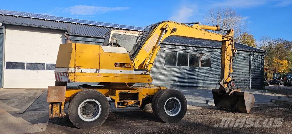 Liebherr A902 Excavatoare cu roti