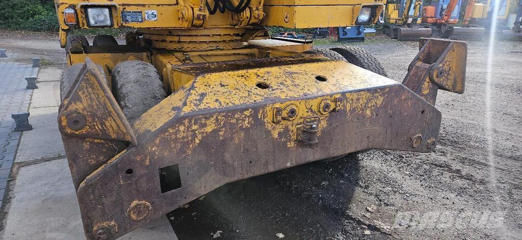 Liebherr A902 Excavatoare cu roti