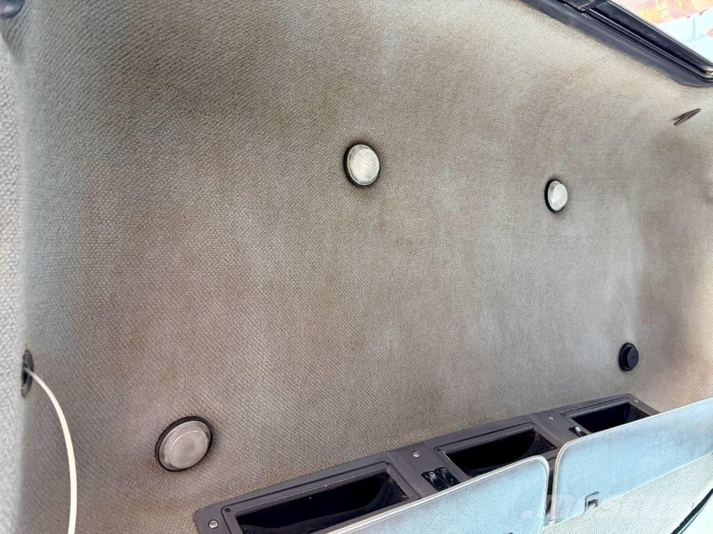 Mack CHU 613 Autotractoare