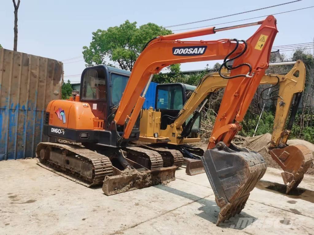 Doosan DH 60-7 Mini excavatoare < 7t