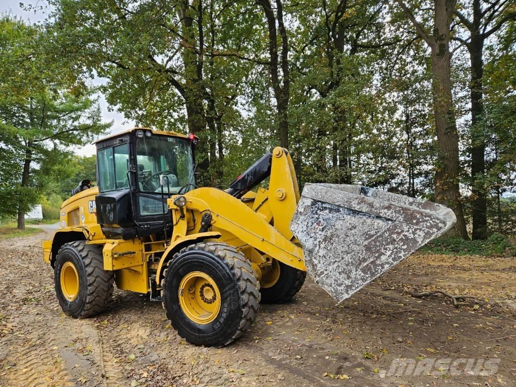 CAT 930 M Incarcator pe pneuri