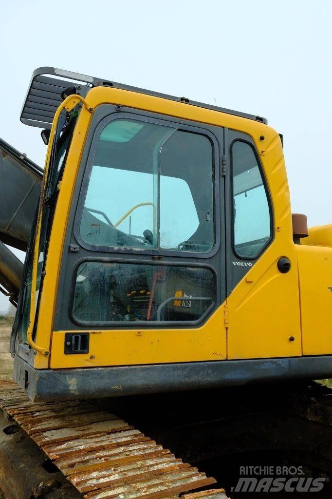 Volvo EC 240 kabina Cabine si interior