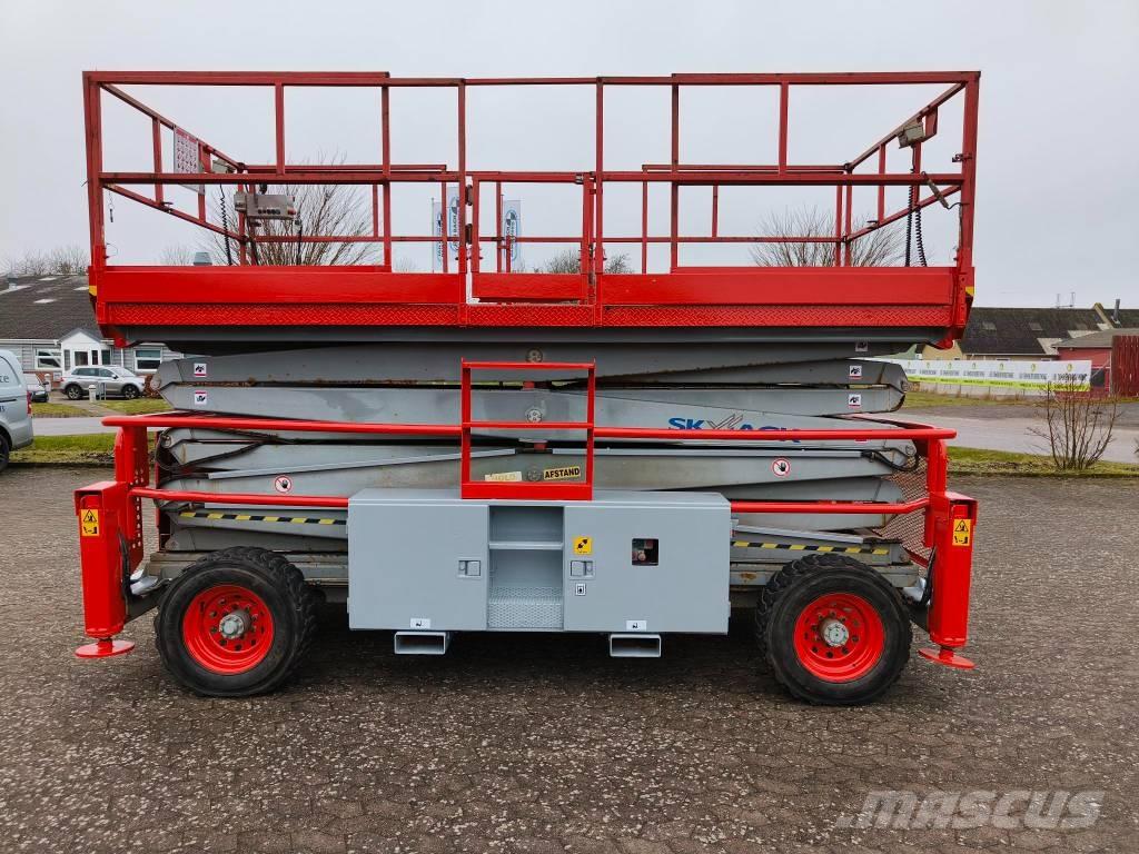 SkyJack SJ 9250 RT Platforme foarfeca