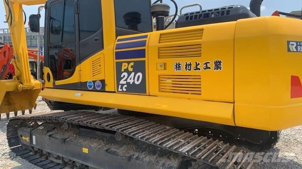 Komatsu PC 240 LC Excavatoare pe șenile
