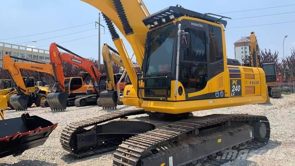 Komatsu PC 240 LC Excavatoare pe șenile

