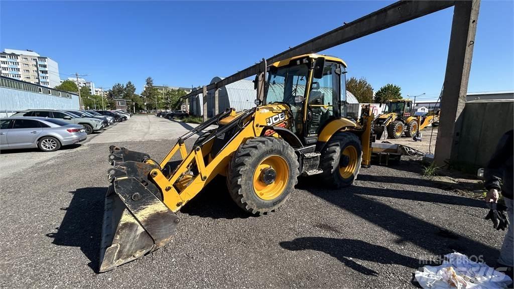 JCB 4CX PRO Buldoexcavatoare