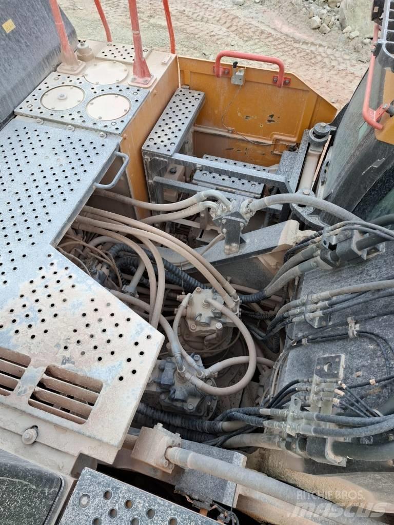 Volvo EC750EL Excavatoare pe șenile
