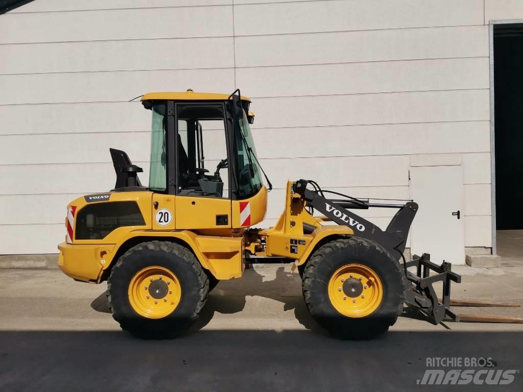 Volvo Radlader L30G Incarcator pe pneuri