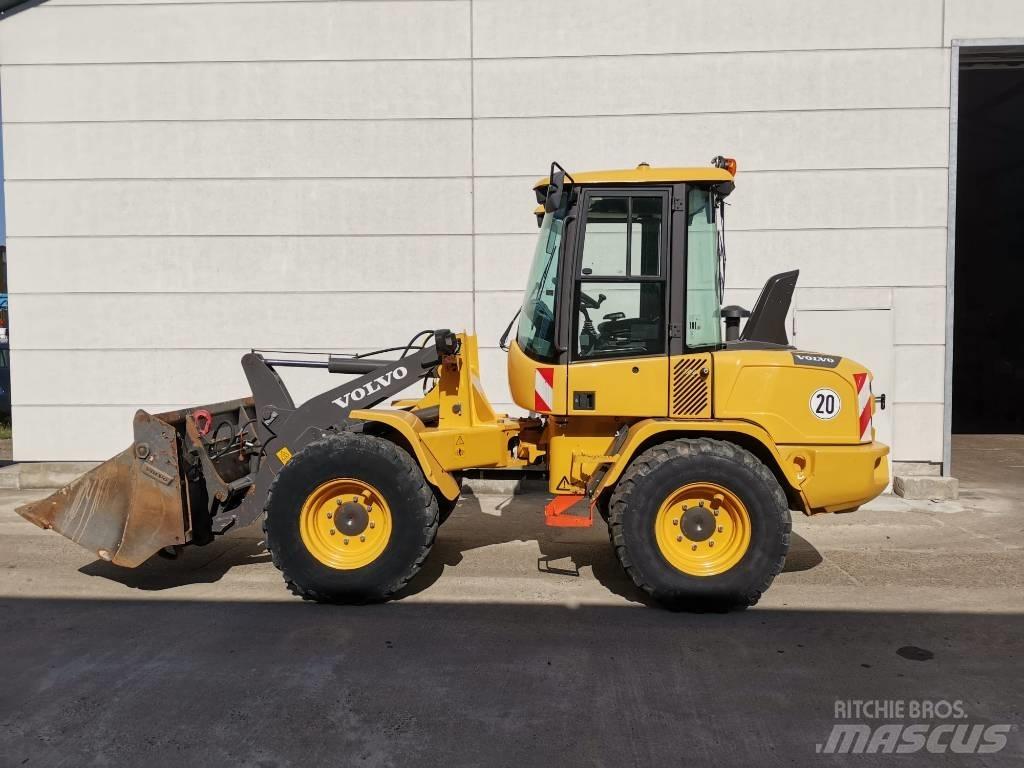 Volvo Radlader L30G Incarcator pe pneuri