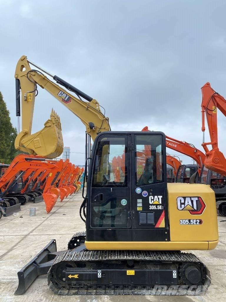 CAT 305.5 Excavatoare pe șenile
