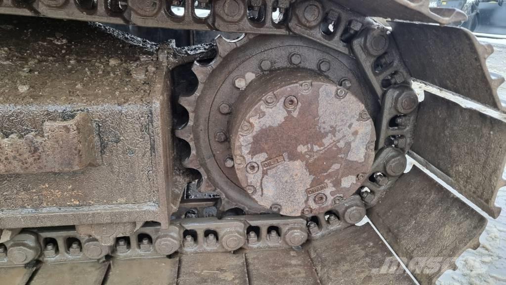 JCB JS 145 LC Excavatoare pe șenile
