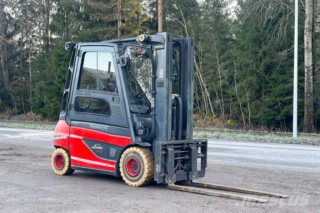 Linde E 30 Stivuitor electric