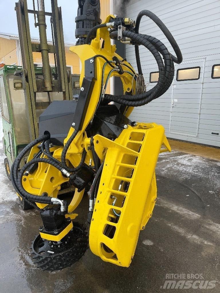 John Deere 758HD Capete pentru culegatoare