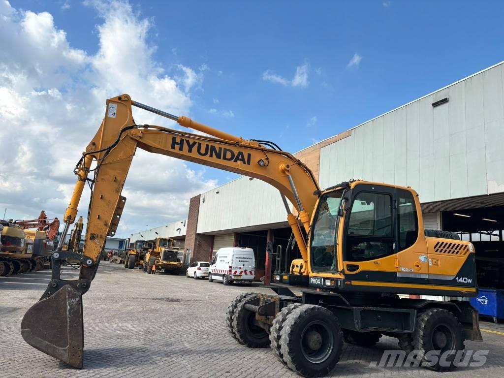 Hyundai 140W-9 Excavatoare cu roti