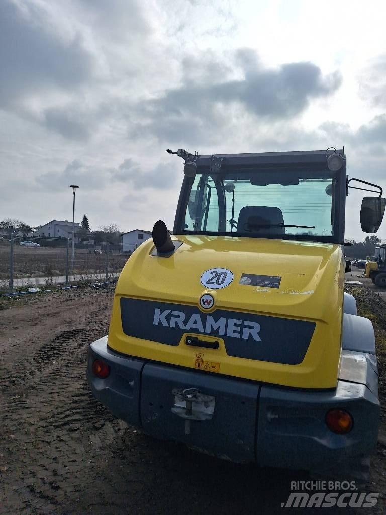 Wacker Neuson 8115 Incarcator pe pneuri