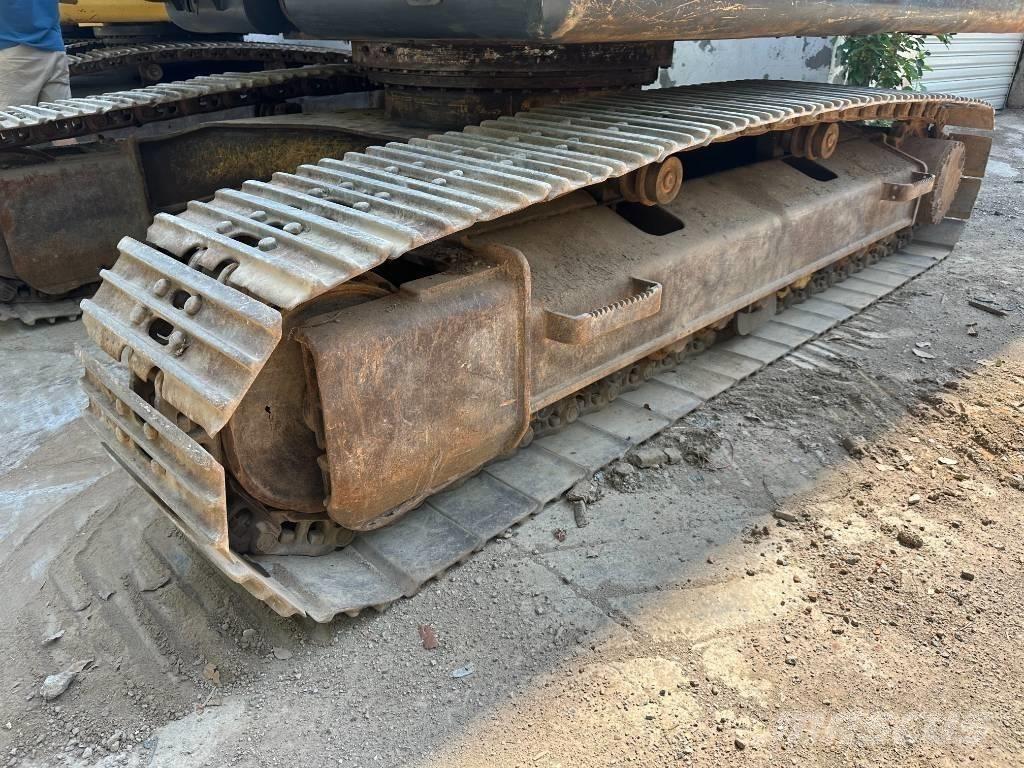 Hyundai 220LC-9S Excavatoare pe șenile
