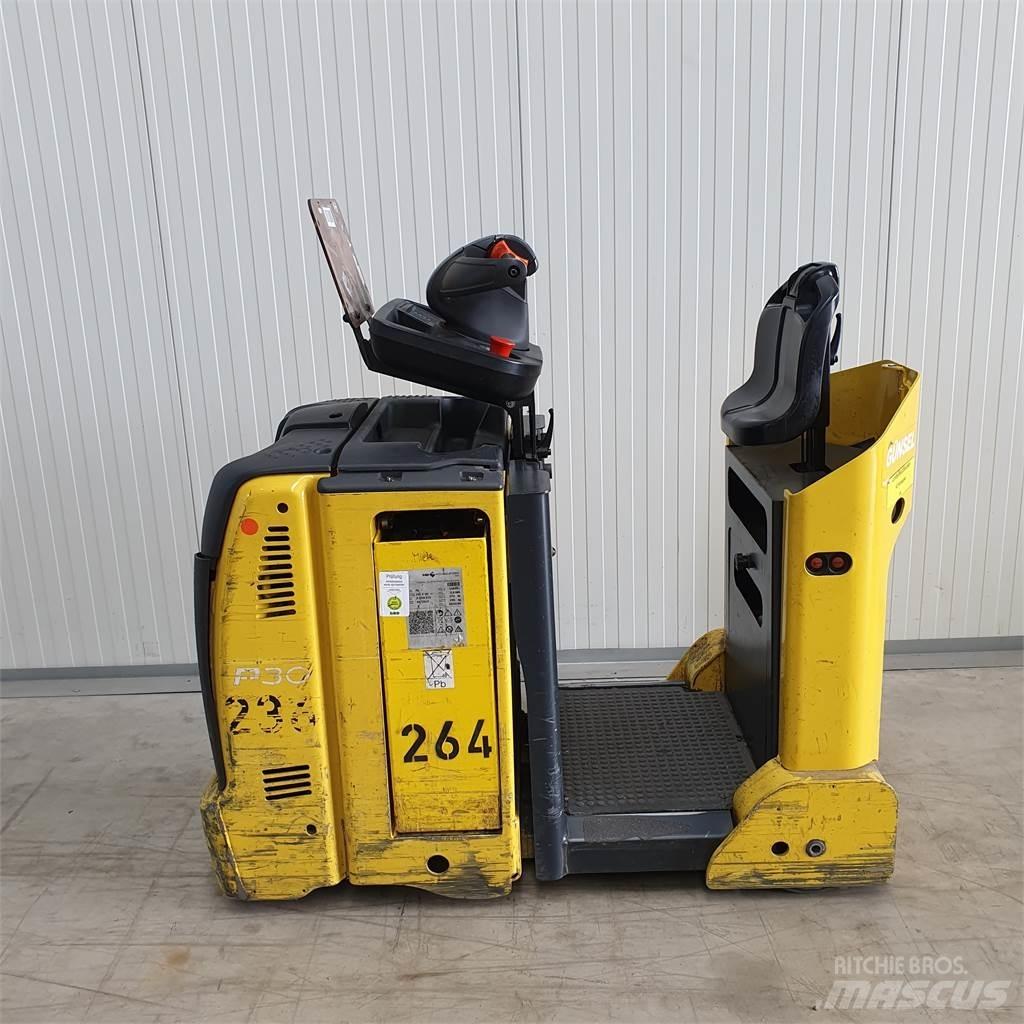 Linde P30C Camioane de tractiune