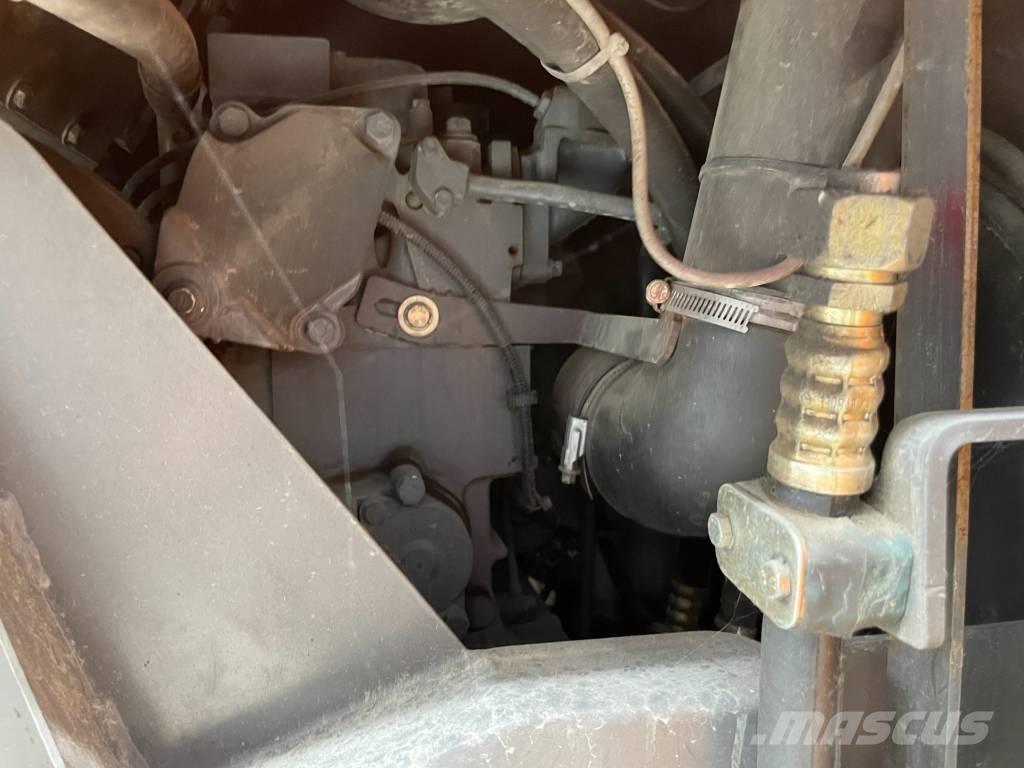 ABG TITAN 2820 Pavatoare asfalt