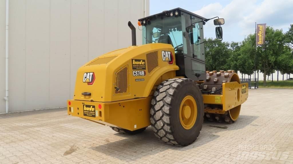 CAT CS74B Compactoare monocilindrice