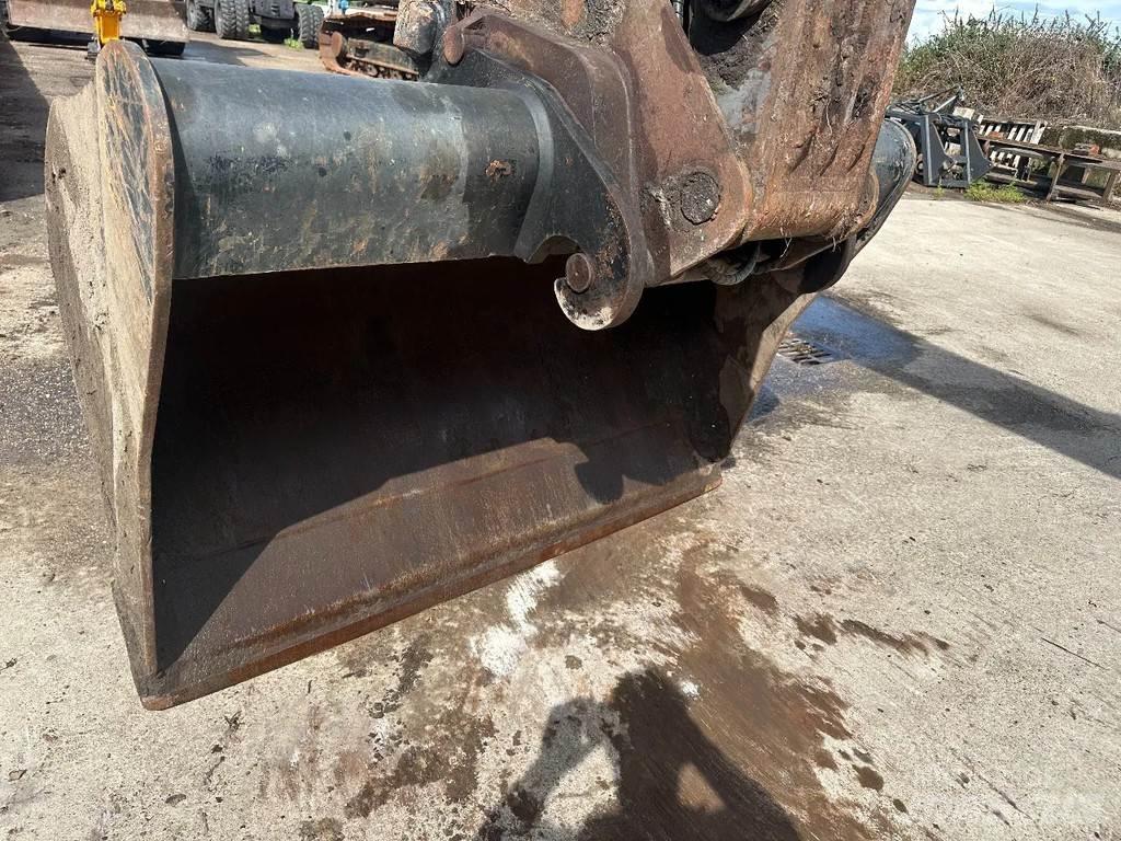 Volvo EC200 Excavatoare pe șenile

